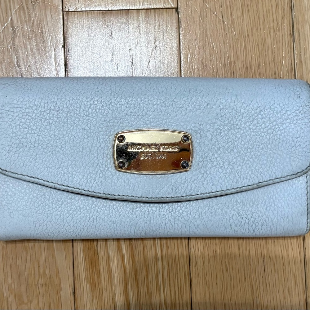 Michael Kors Jet Set Slim Flap Wallet  Cream Off-White Pebbled Leather AS IS